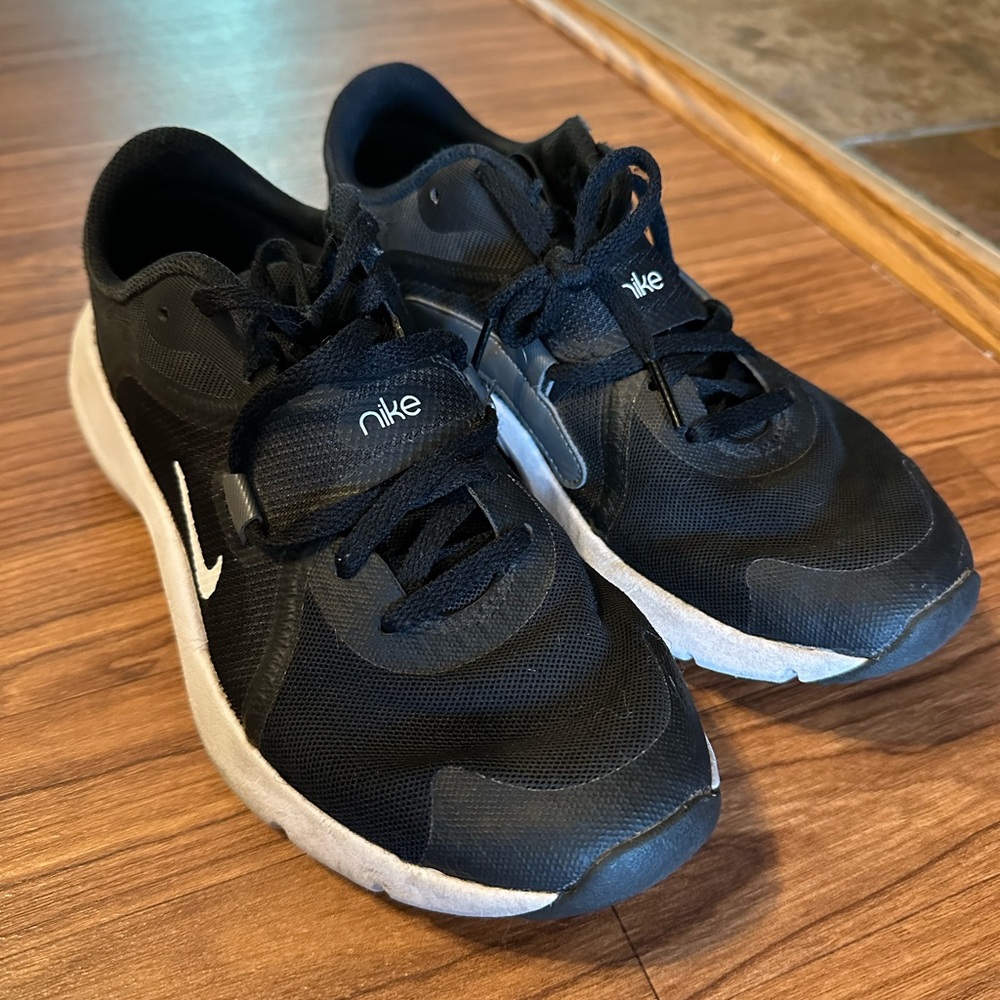 Womens Nike Black and White Sneakers